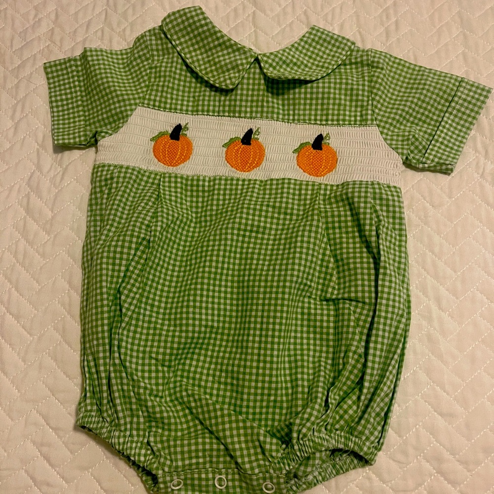 Spoiled by Nana Pumpkin Fall Autumn Halloween green gingham bubble 12-18mo EUC
